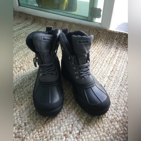 Northside Winter Boots Size 11 - Picture 2 of 10